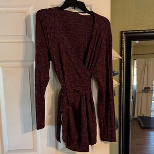 Xhilaration Burgundy Long Sleeve Maternity Wrap